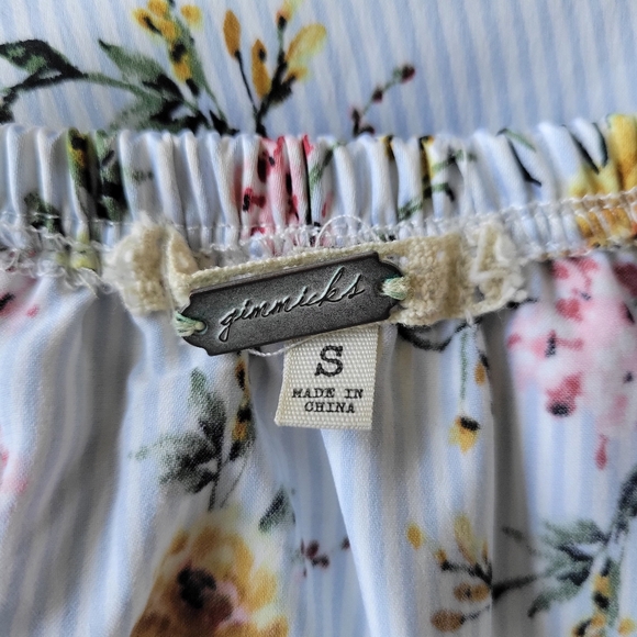 Gimmicks Striped Floral Top Size-Small - Picture 8 of 9
